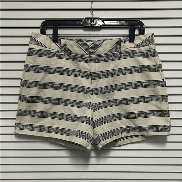 Liz Claiborne cream and black striped womens Shorts - Picture 1 of 4